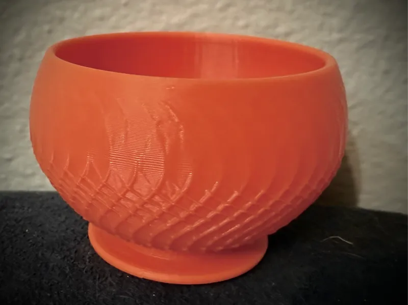 Swirly cup