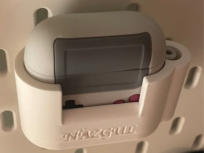 Airpods 3 with case skadis support