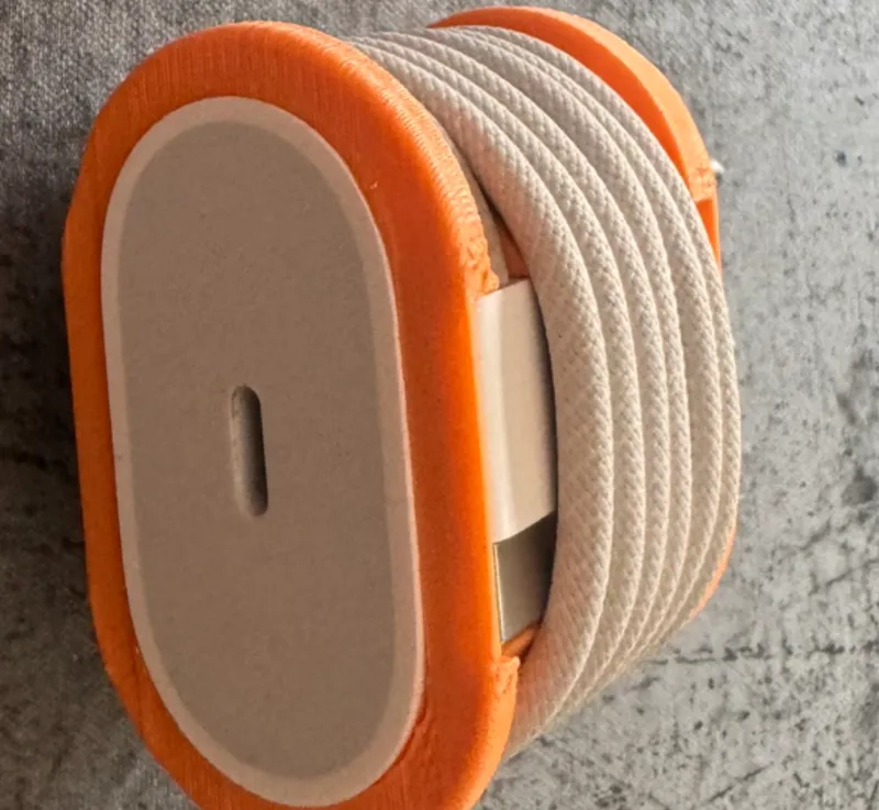iPad/iPhone charger mount