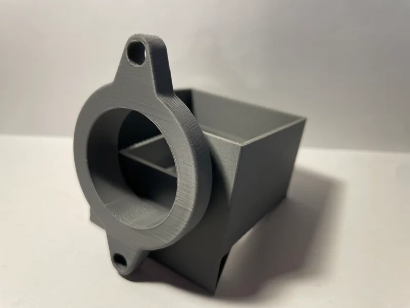 TPU Regendieb für 66mm Quadrat Fallrohr