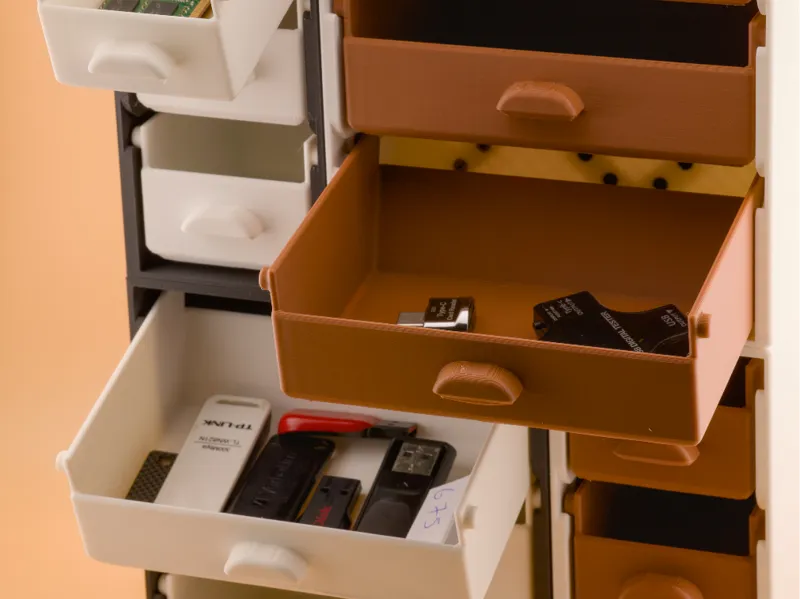 Studio PRO T MiniDesk Drawer
