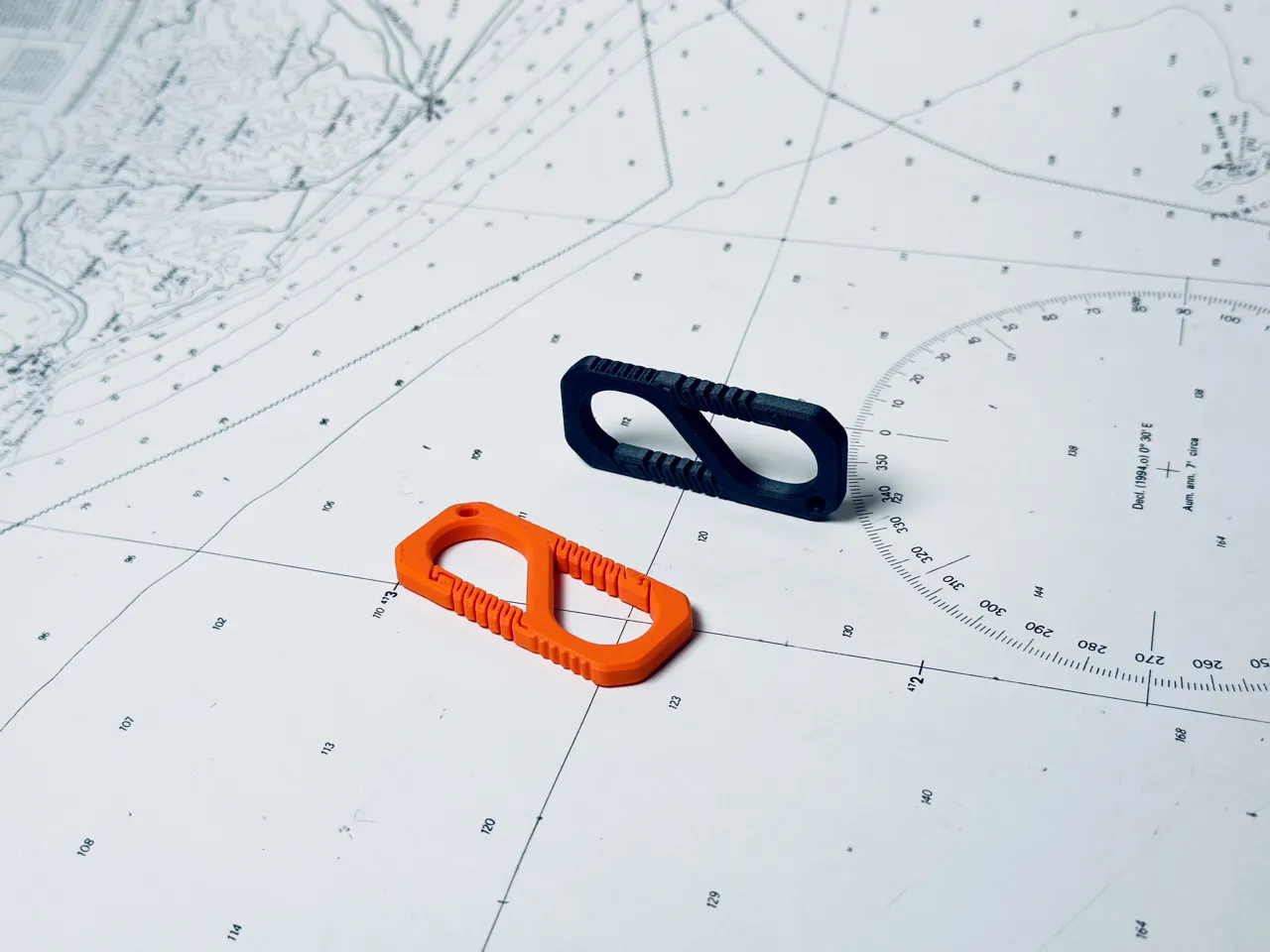 Pocket Double Carabiner – Durable & Lightweight view 2