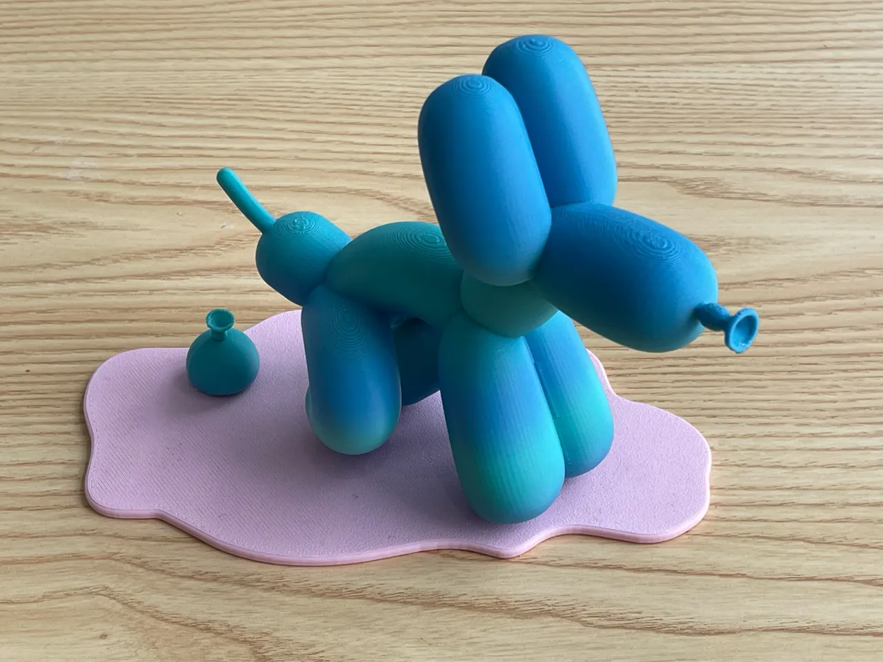 Balloon dog view 4
