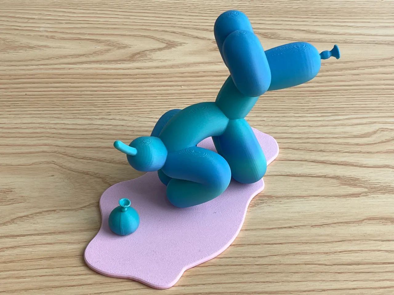 Balloon dog view 2