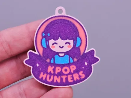 Sweet Cute like KPOP Girl Keychain 1AMS