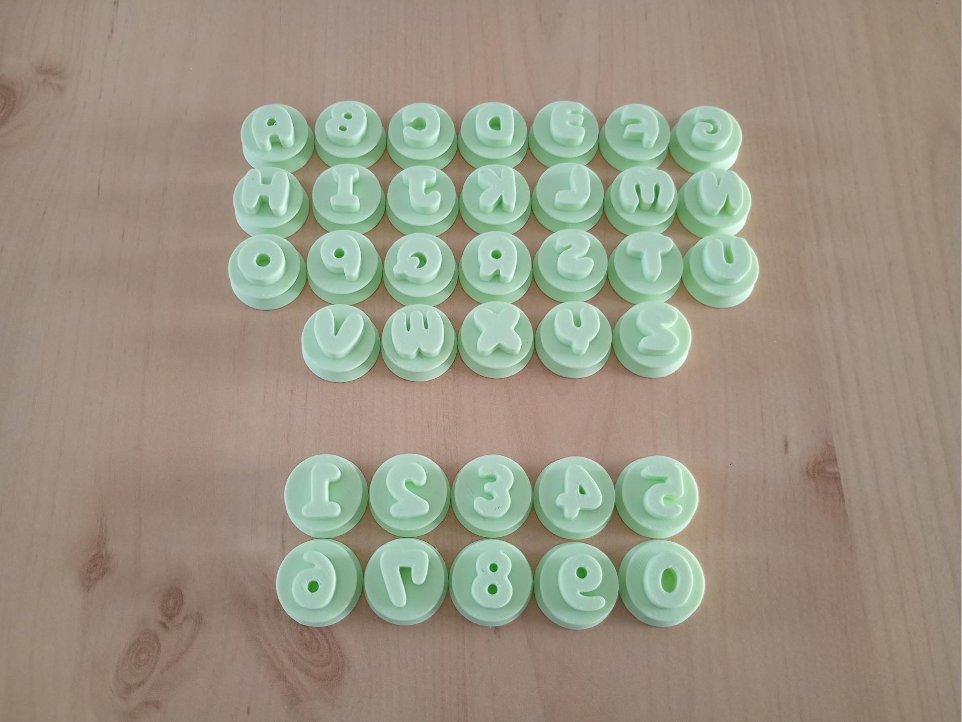 Clay Stampers -cherry bomb font (no ams)