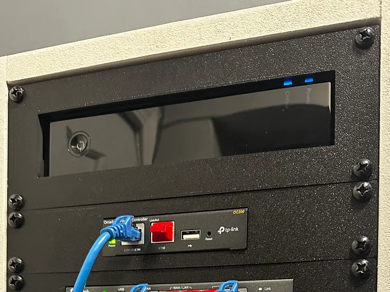 10in Server Rack EU2251 Spectrum Modem 2U