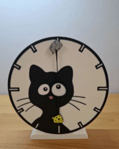 Crazy cheese hunt clock