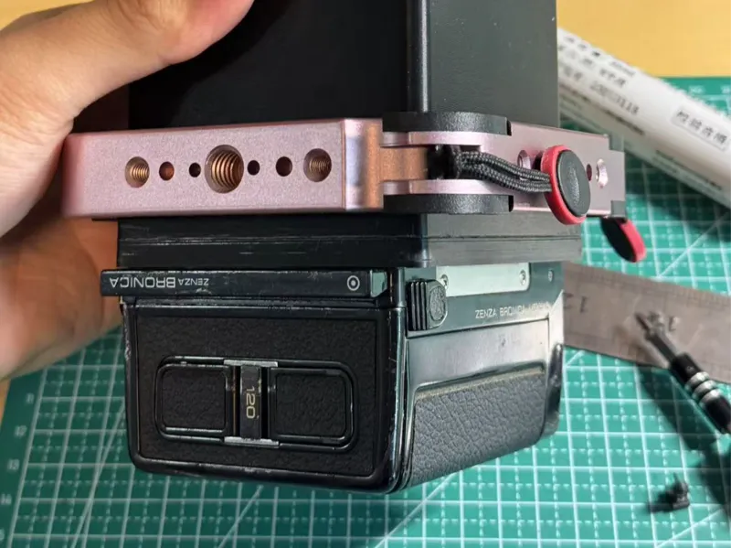 适用于Bronica ETR胶片后背的ALPA相机接板