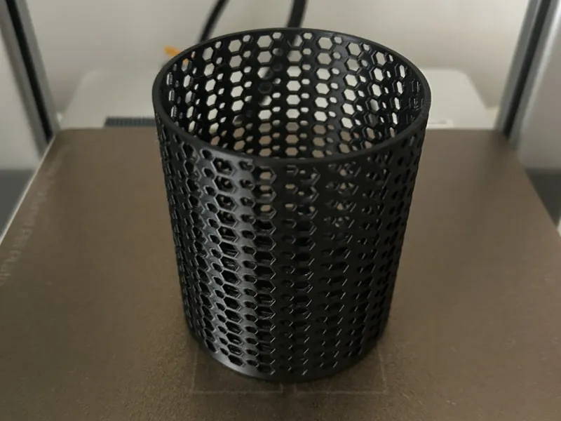 Pen holder V1