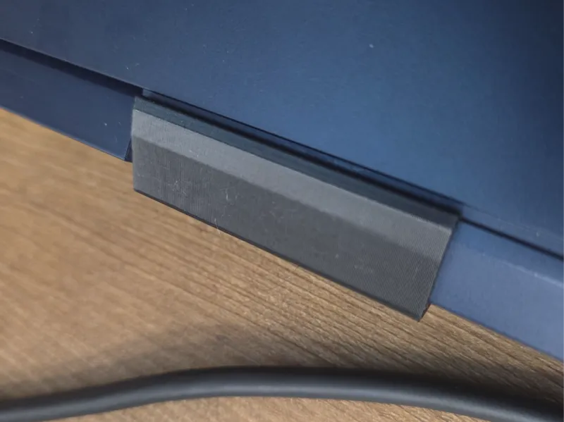 HP Victus notebook screen clip