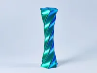 1.单色打印  0.2mm 层高, 2 层墙, 15% 填充