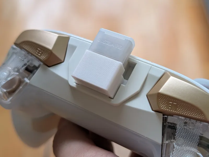 GameSir Cyclone 2 receiver holder for top slot