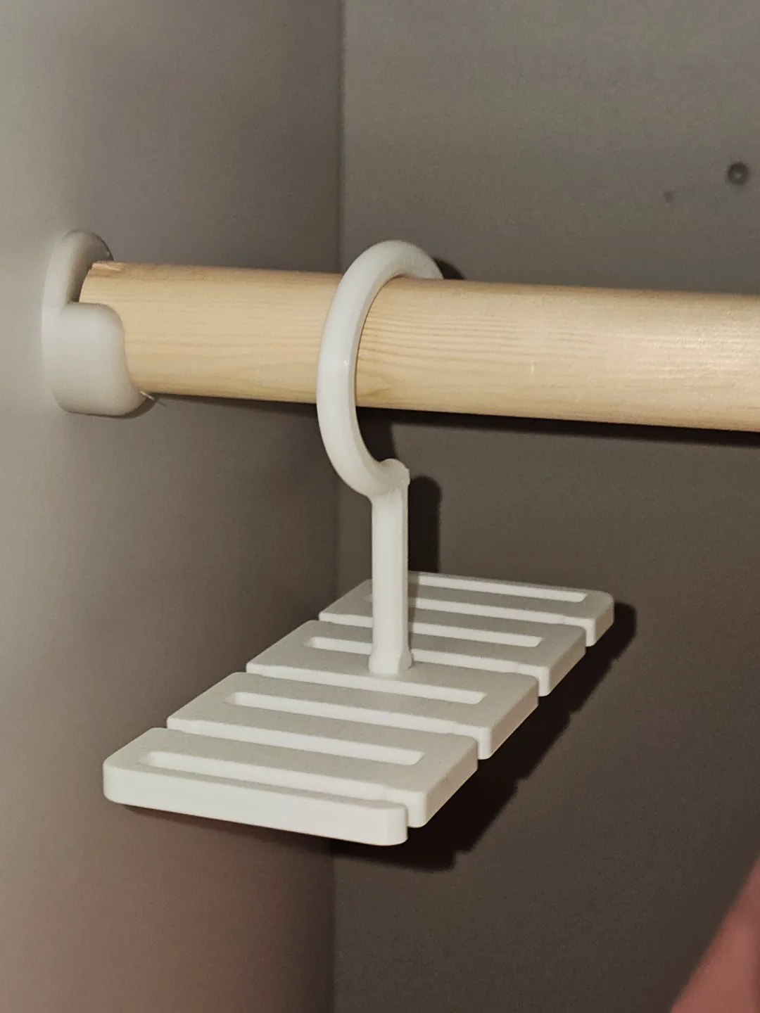 8x Belt hanger for wardrobe view 2