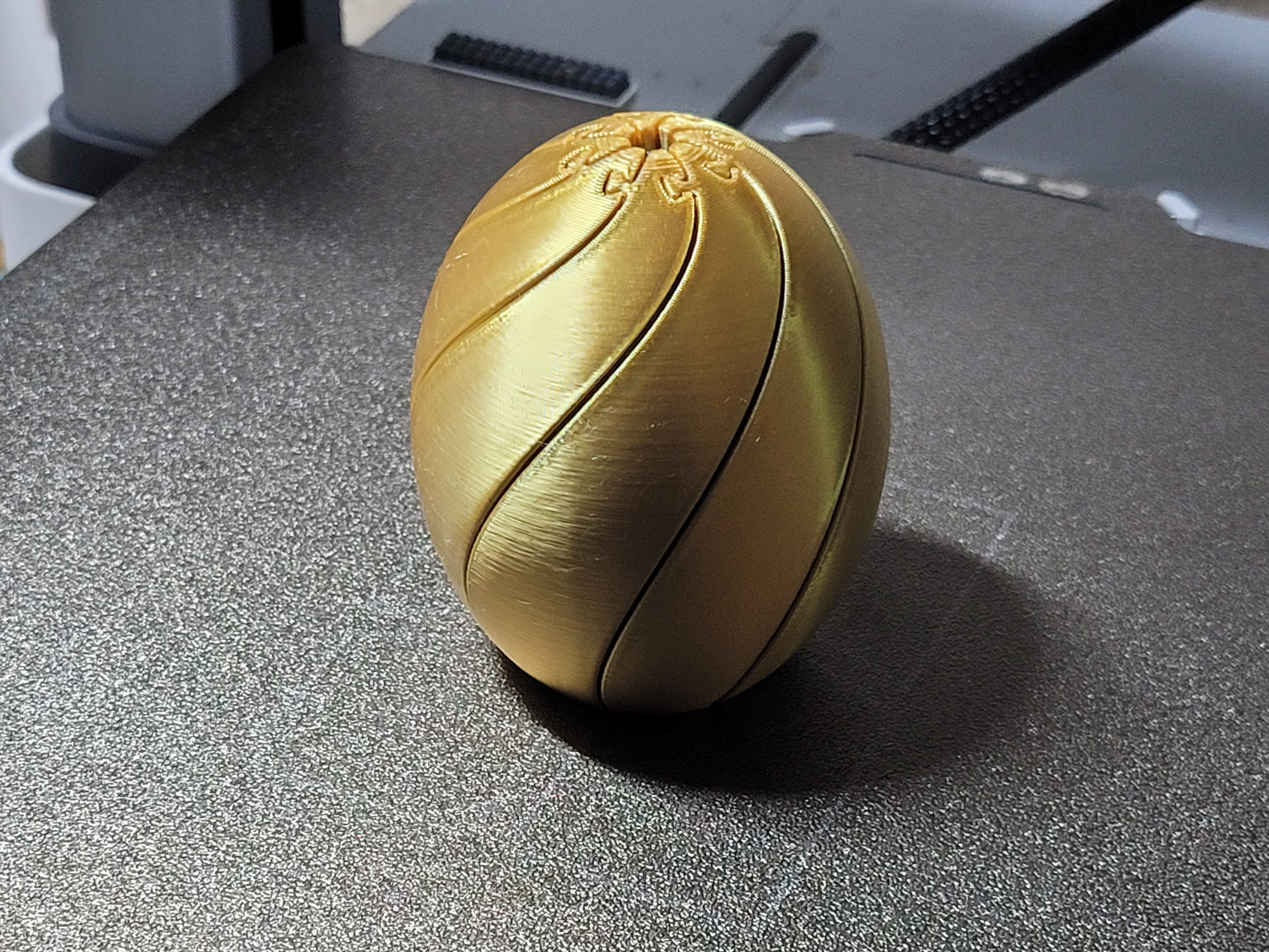 Miniatura 1 do modelo 3D Twisty Egg