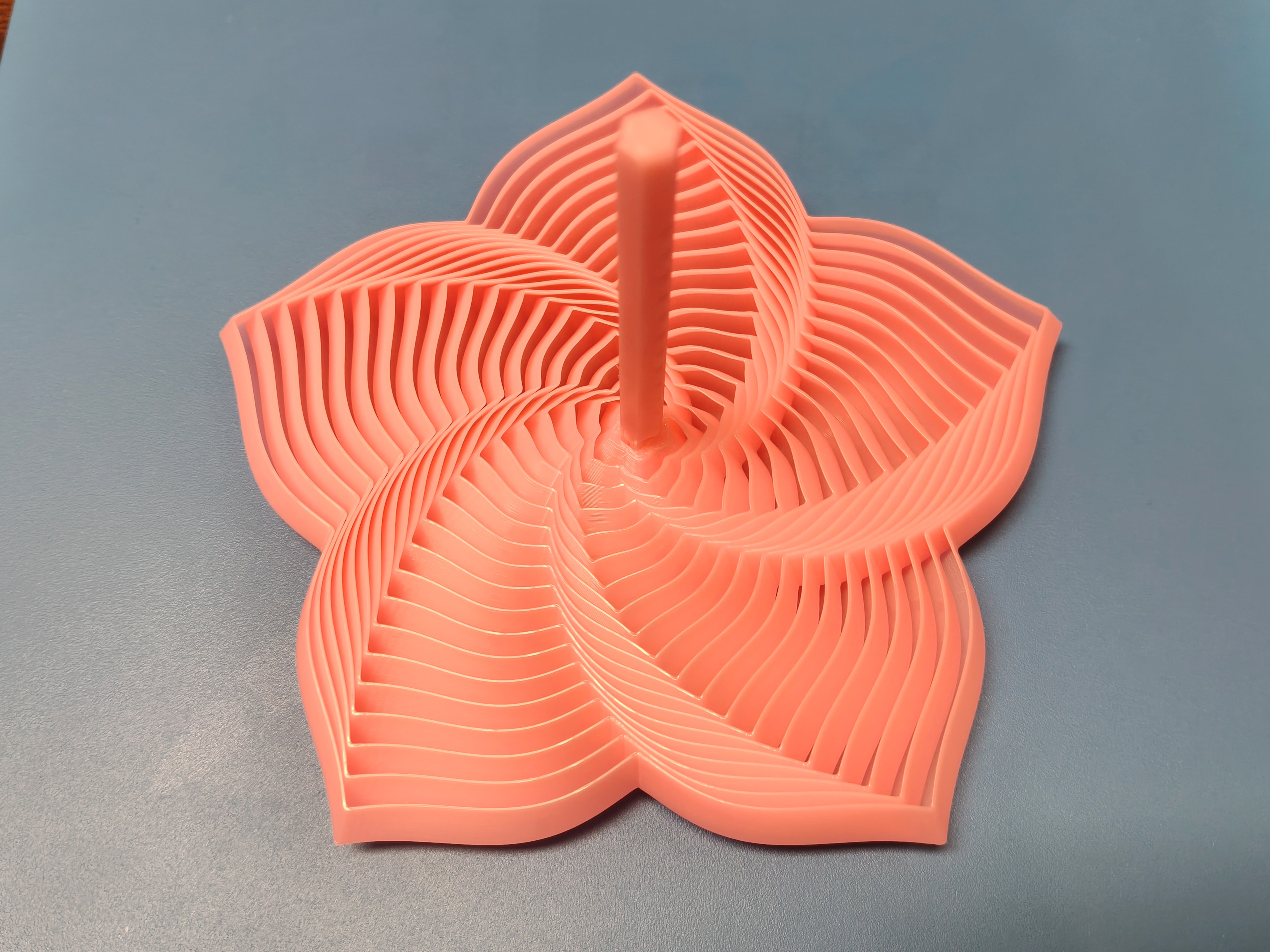 Miniatura 2 do modelo 3D 解压玩具：桃花萝卜塔