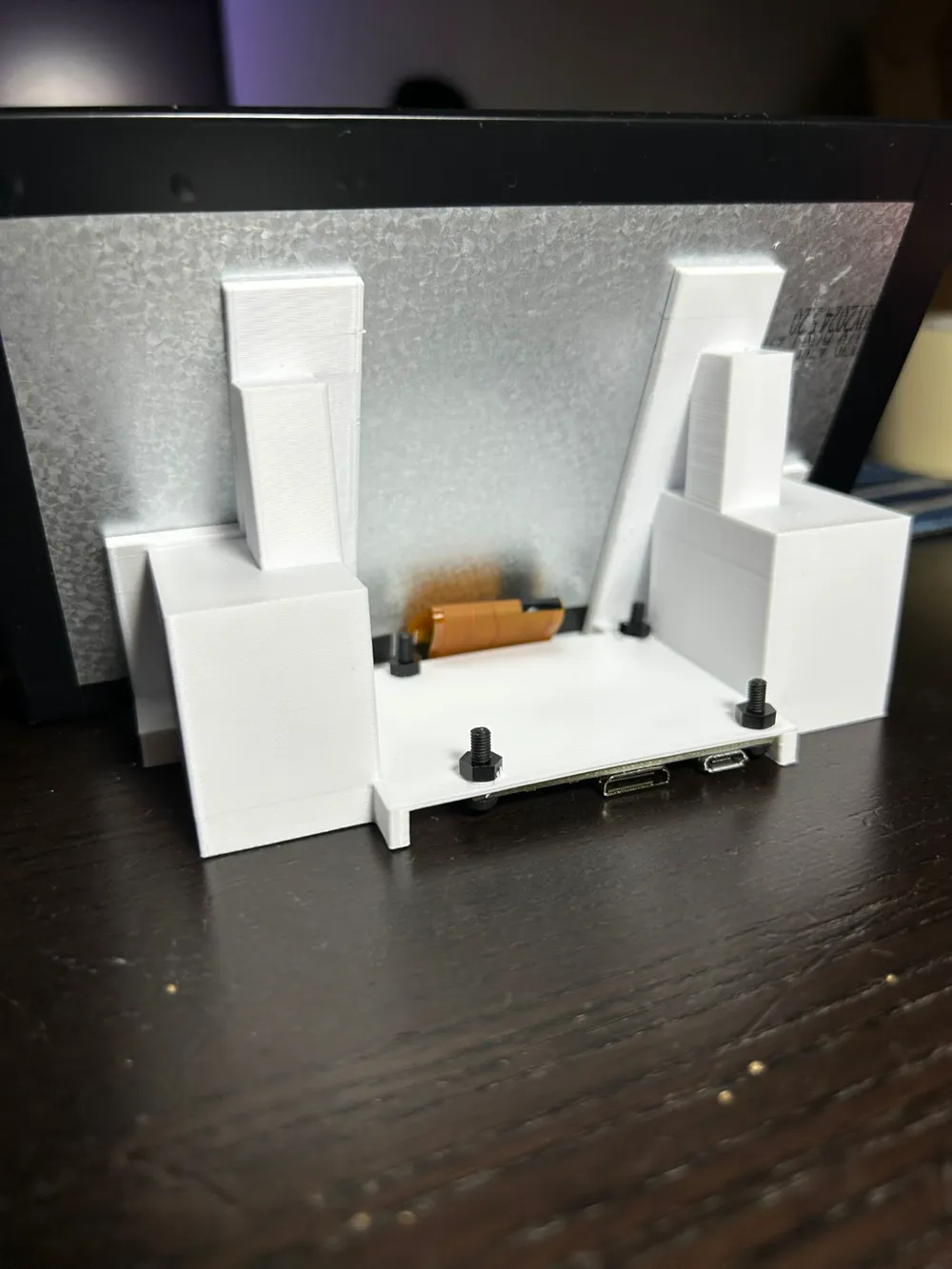 7 inch 1024x600 display stand by Jack - MakerWorld
