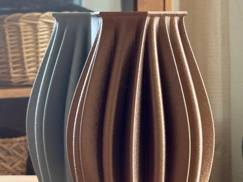 Designer Vase "The Curtain"
