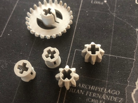 Le-go gears 8-tooth gear, Crown gear and bush