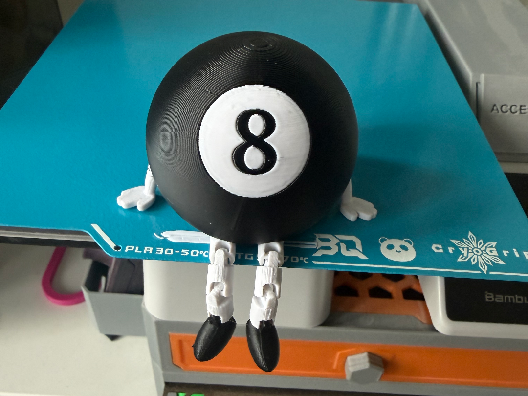 8 Ball Buddy Shelf Sitter