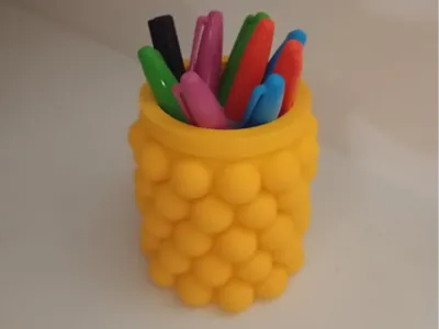Medium-sized pencil holder