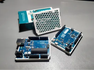 Arduino bottom case, short circuit protection