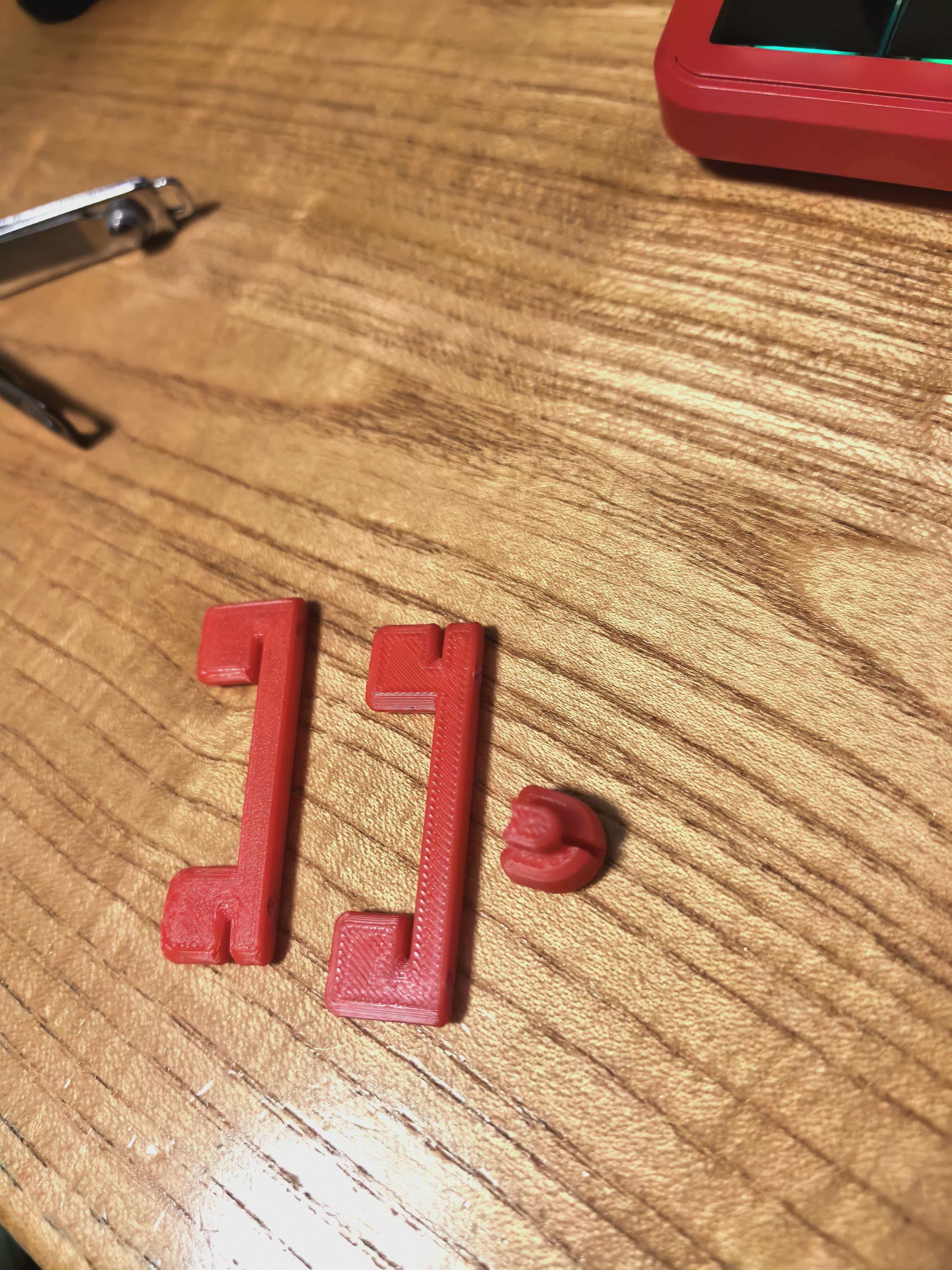 Miniatura 1 do modelo 3D 威克士跟大有电钻跟起子机的挂架，手柄挂架，螺丝刀挂架，批头挂架，卡尺挂架，适配宜家款洞洞板