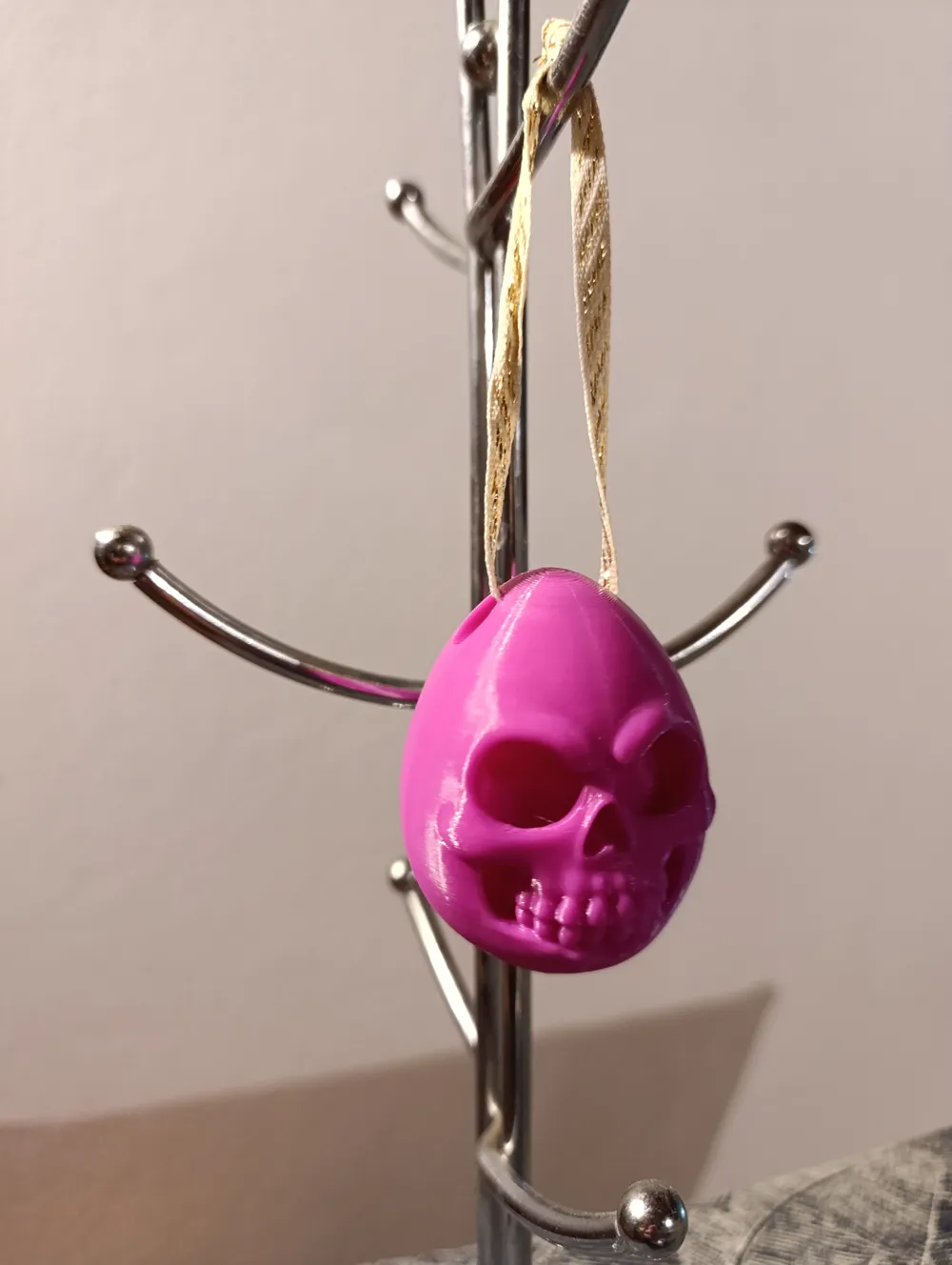 Skull Easter Egg Ornament by G3D Lab - MakerWorld