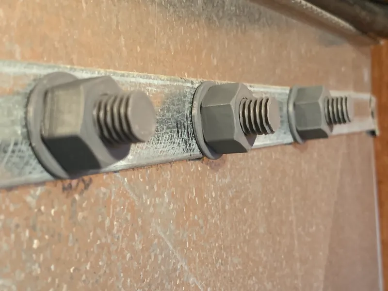 Scalable without magnet cut out