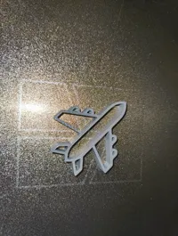Silhouette d'avion en ligne épurée — photo 2