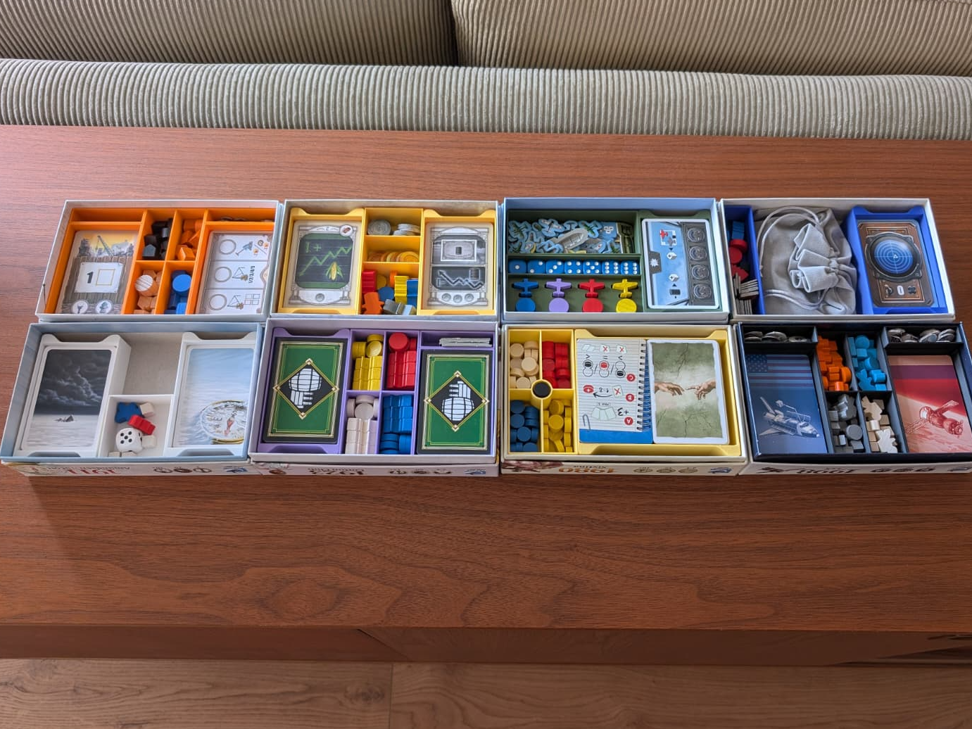 Looping games 1900 series insert organizers