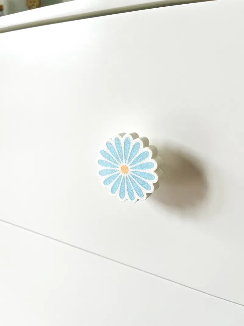 Flower furniture handle Asters