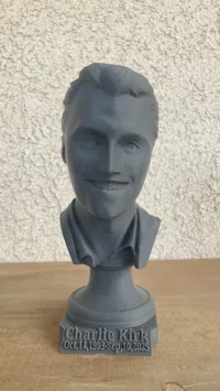 Buste de Charlie Kirk — photo 2