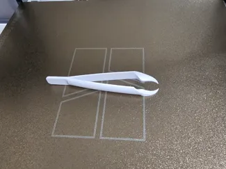 Fine tip fibre tweezers