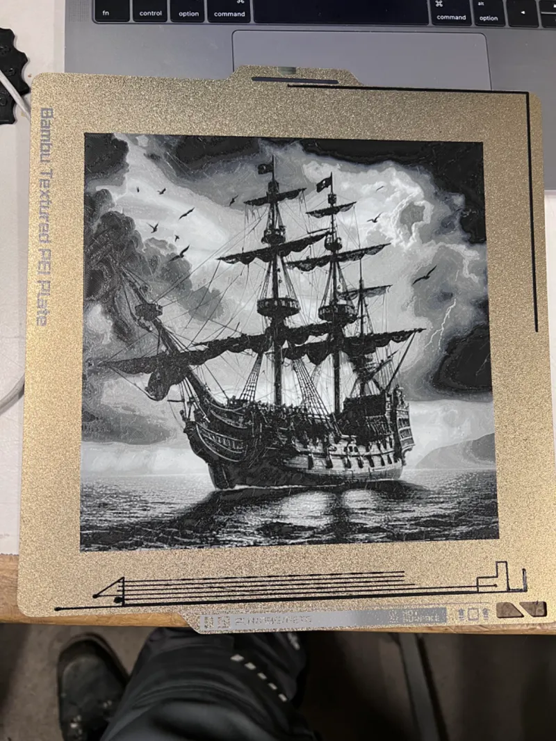 HUEFORGE Piraten Schiff auf offener See V2