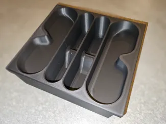 Model Y Juniper Retractable Sunglass Tray