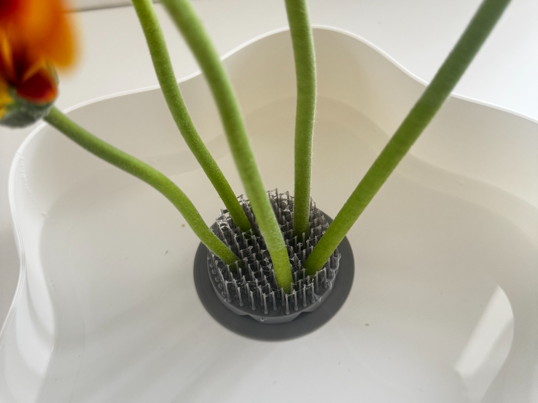 Modern Zen Kenzan – Ikebana Flower Arranger
