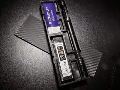 Kuru Toga / Mechanical Pencil Case