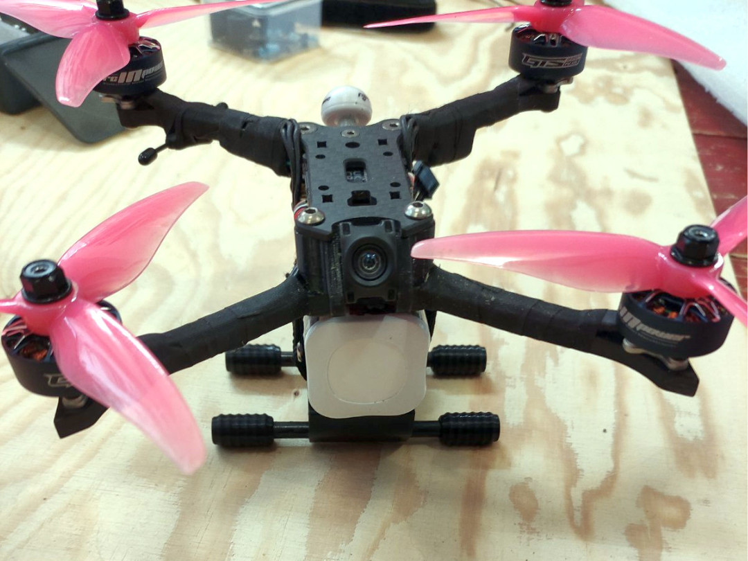 Wide foots for race fpv drone