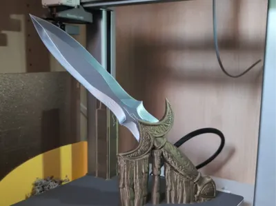 Tyrrish Dagger Violet’s Gift Fourth Wings Weapons