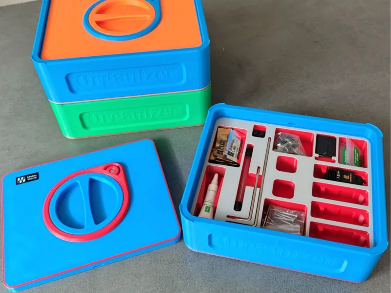 Box with twist lock ,stackable