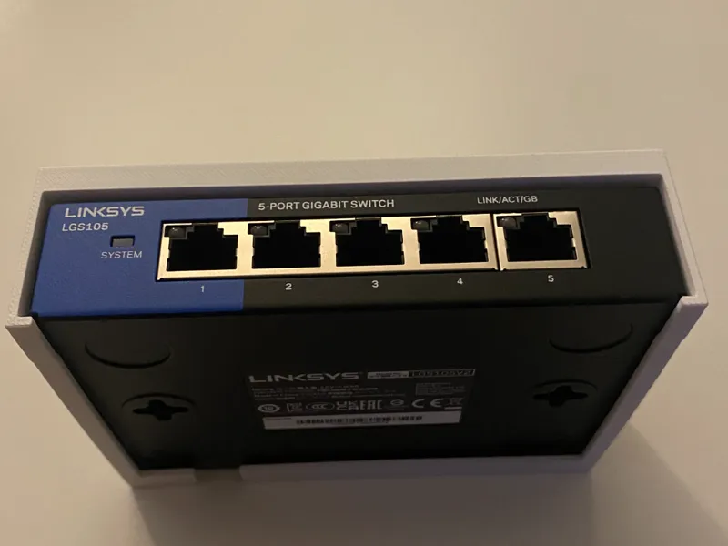 Multiboard - Linksys LGS105 Switch Box