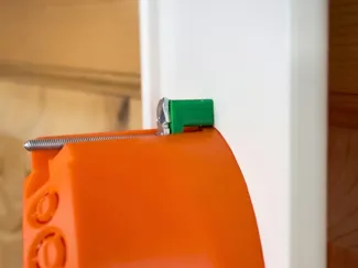 Klemmstück für Unterputzdosen / Kabelkanalklemmung