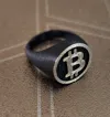 Gold face with print supports