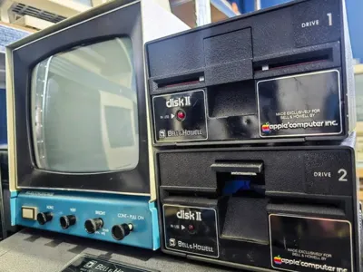 Apple II+ Floppy Drive Labels