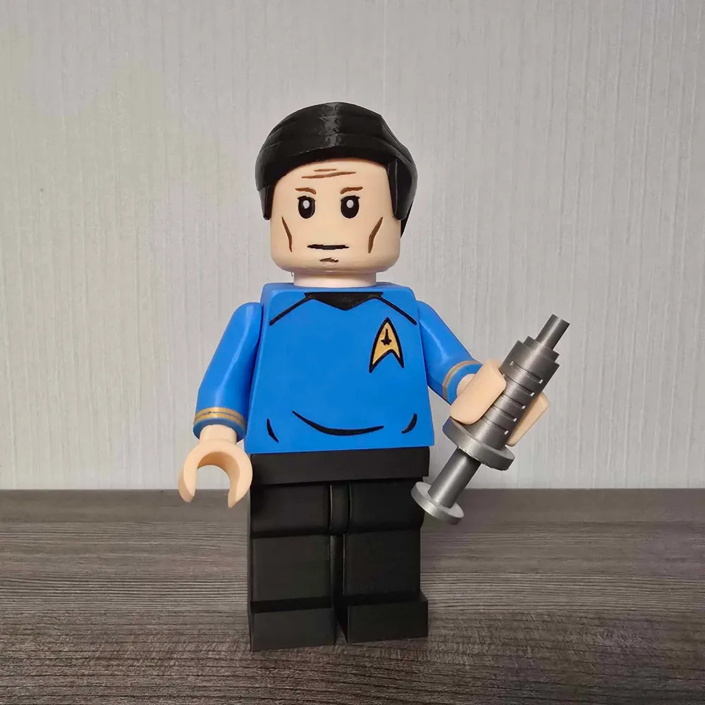 Big Brick * Dr. Leonard McCoy * Star Trek * 500% by cBoLsmUiEc - MakerWorld