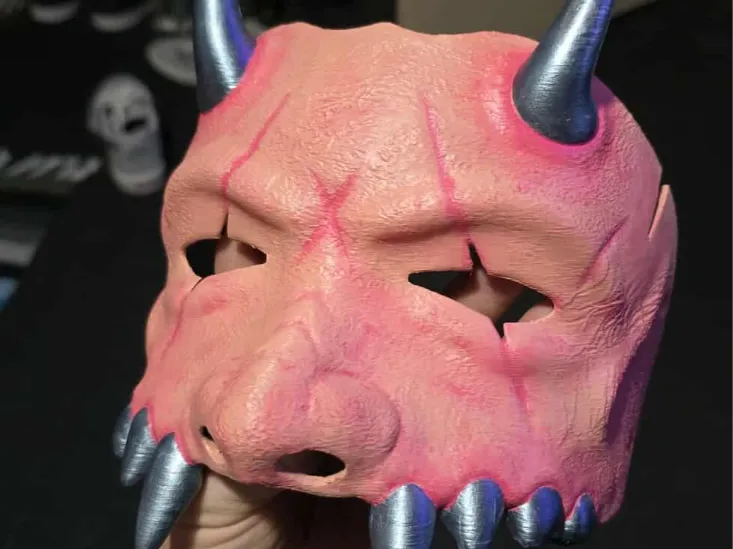 Voidcaller – Horned Half Mask