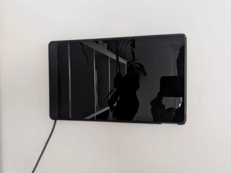 Realme Pad RMP2103 wall mount