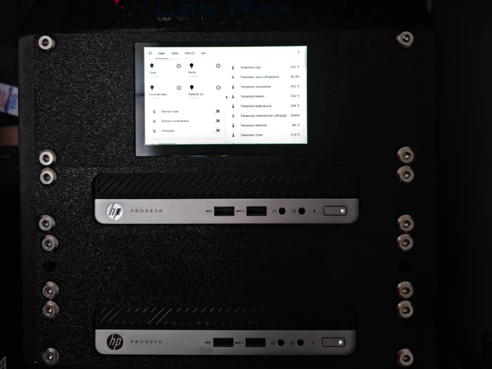 5'' screen 10'' rack mount(Lab Rax) - Free 3D Print Model - MakerWorld