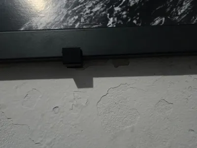 PICTURE FRAME WALL MOUNT WITHOUT MESS